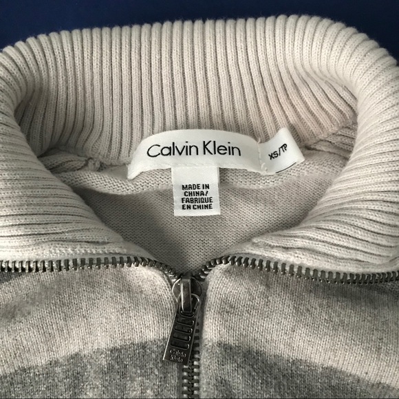 Calvin Klein Sweater - Picture 2 of 3